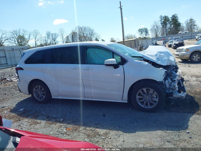 44618704 :رقم المزاد ، 5TDKSKFC8SS175712 vin ، 2025 Toyota Sienna Le مزاد بيع