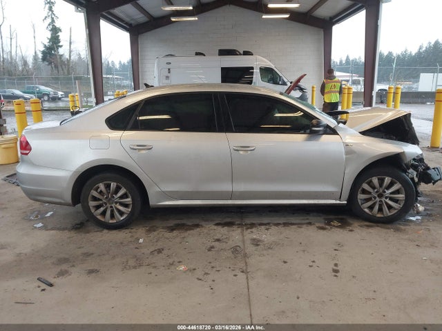 Aukcja sprzedaży 2015 Volkswagen Passat 1.8t Wolfsburg Edition, vin: 1VWAT7A32FC073985, numer aukcji: 44618720