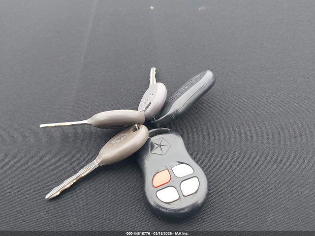 44618776 :رقم المزاد ، 3C3EL55H6YT303733 vin ، 2000 Chrysler Sebring Jxi مزاد بيع
