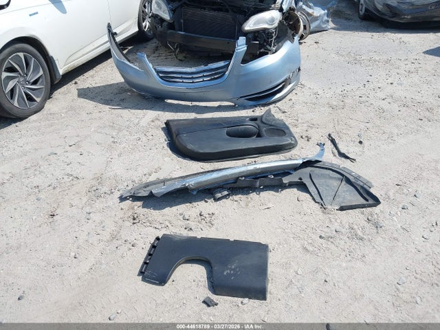 Продажа на аукционе авто 2013 Chrysler 200 Touring, vin: 1C3CCBBB5DN593009, номер лота: 44618789