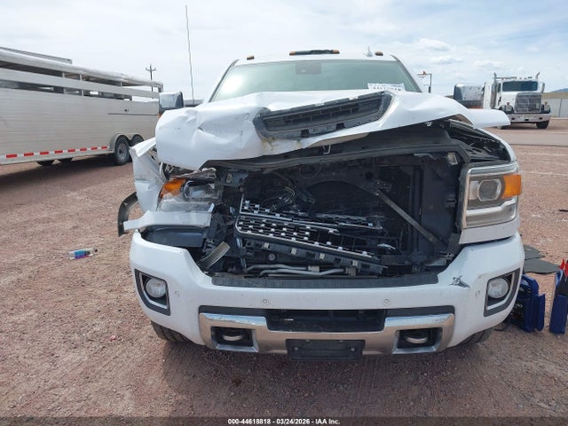 44618818 :رقم المزاد ، 1GT42WEY7KF126546 vin ، 2019 Gmc Sierra 3500hd Denali مزاد بيع