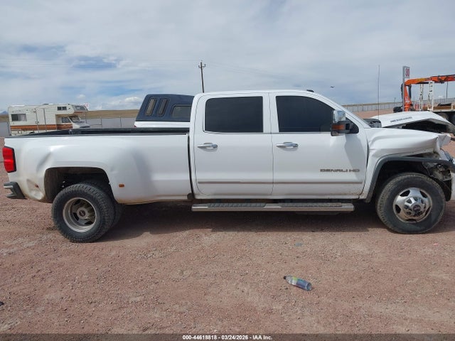44618818 :رقم المزاد ، 1GT42WEY7KF126546 vin ، 2019 Gmc Sierra 3500hd Denali مزاد بيع