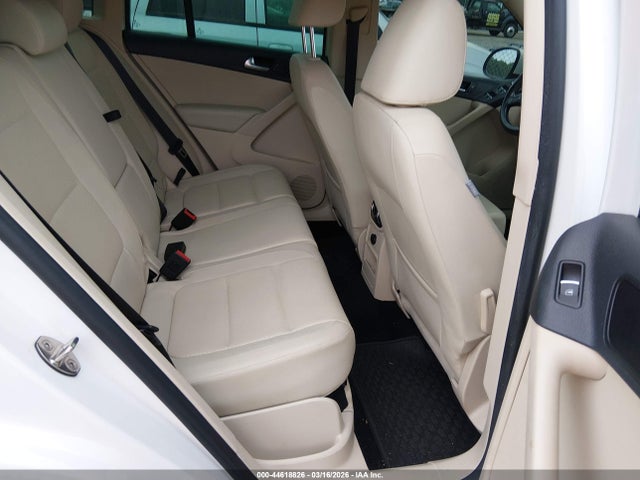 2012 VOLKSWAGEN TIGUAN WVGAV7AX7CW580015 Photo 7