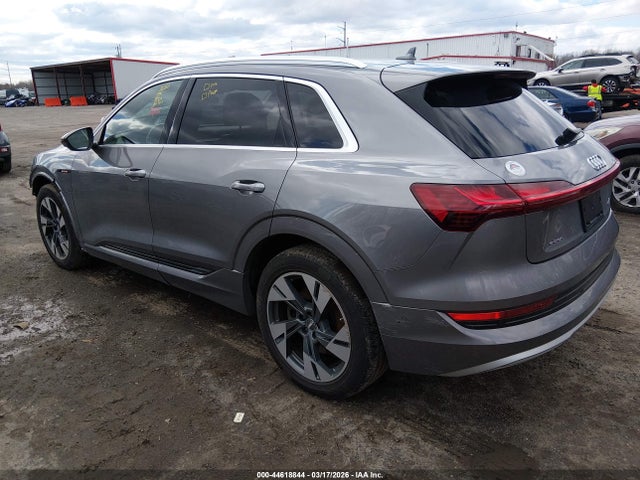 2021 AUDI E-TRON WA1VAAGE1MB004590 Photo 2