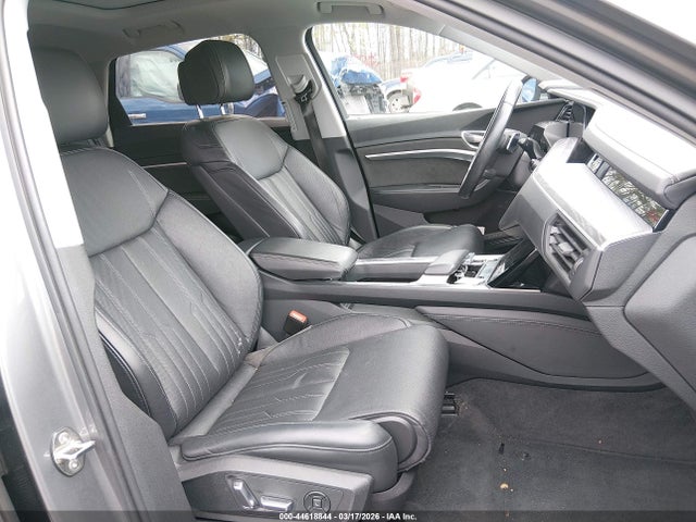 2021 AUDI E-TRON WA1VAAGE1MB004590 Photo 4