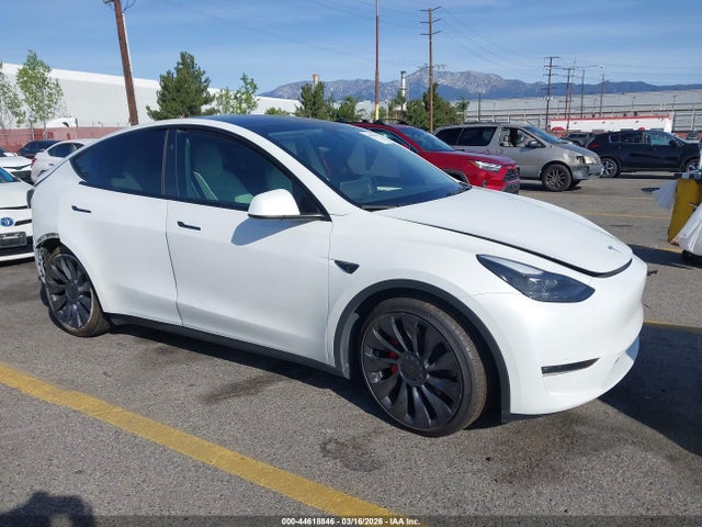 2024 TESLA MODEL Y 7SAYGDEF5RF049036 Photo 0