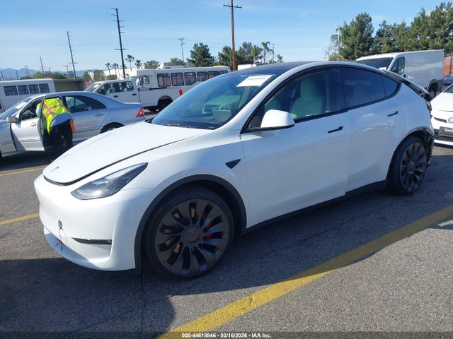 2024 TESLA MODEL Y 7SAYGDEF5RF049036 Photo 1