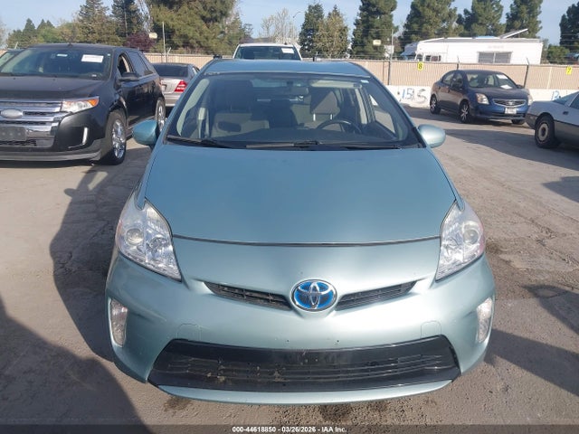 Toyota Prius Two 2015 JTDKN3DU9F2004392 Image 12