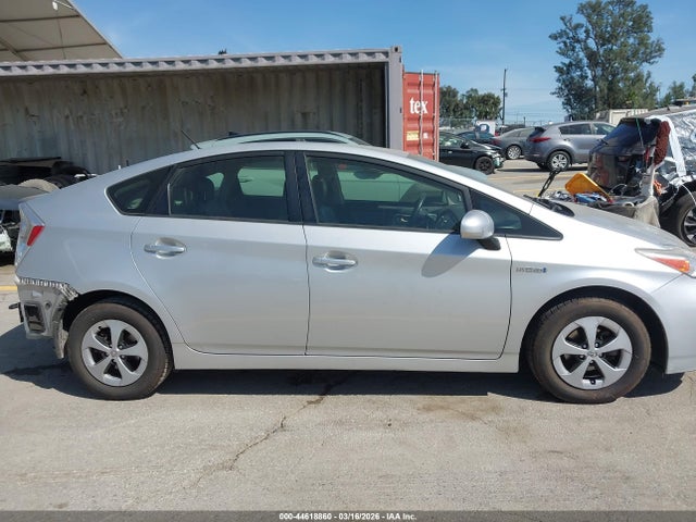 Toyota Prius Four 2015 JTDKN3DU1F0409108 Image 14