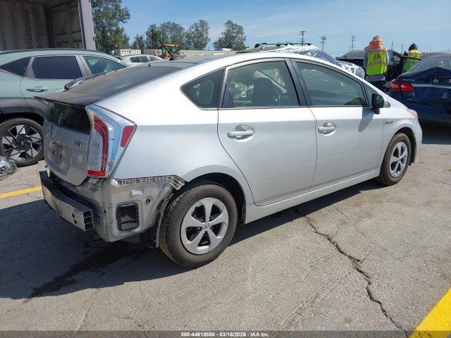Toyota Prius Four 2015 JTDKN3DU1F0409108 Image 4