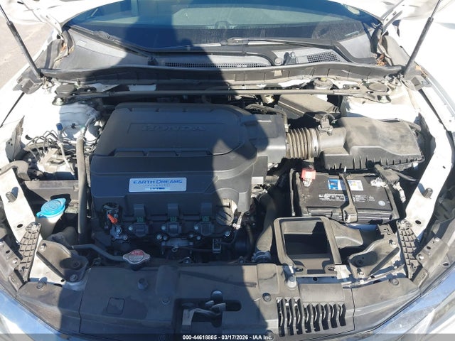 1HGCR3F94GA011180 Honda Accord Touring
