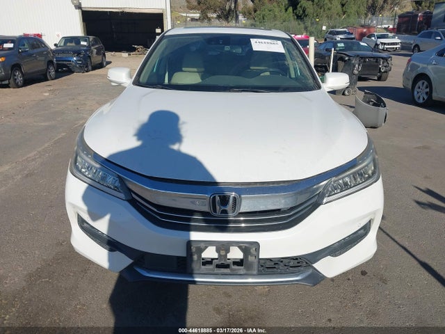 1HGCR3F94GA011180 Honda Accord Touring