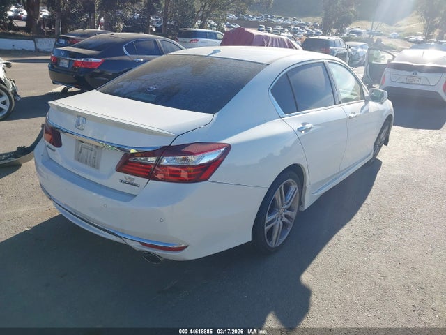1HGCR3F94GA011180 Honda Accord Touring