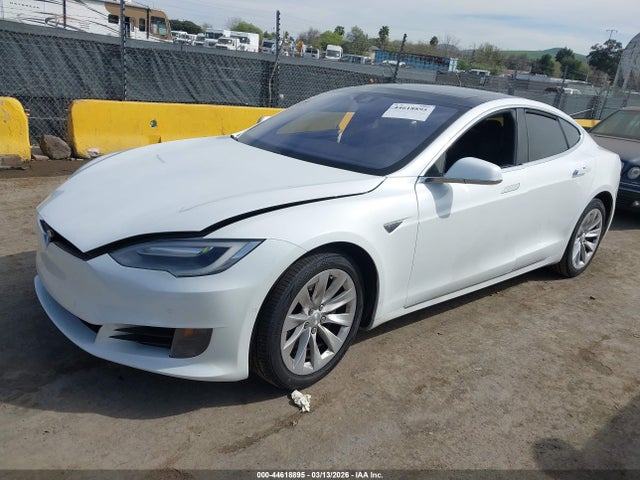 44618895 :رقم المزاد ، 5YJSA1E19GF150617 vin ، 2016 Tesla Model S 60/70/75/85 مزاد بيع