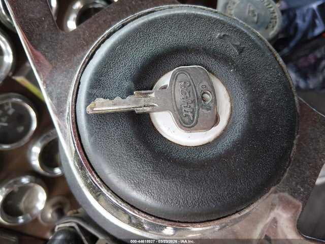 1992 Peterbilt 379 მანქანა იყიდება აუქციონზე, vin: 1XP5DB9X2NN313906, აუქციონის ნომერი: 44618927