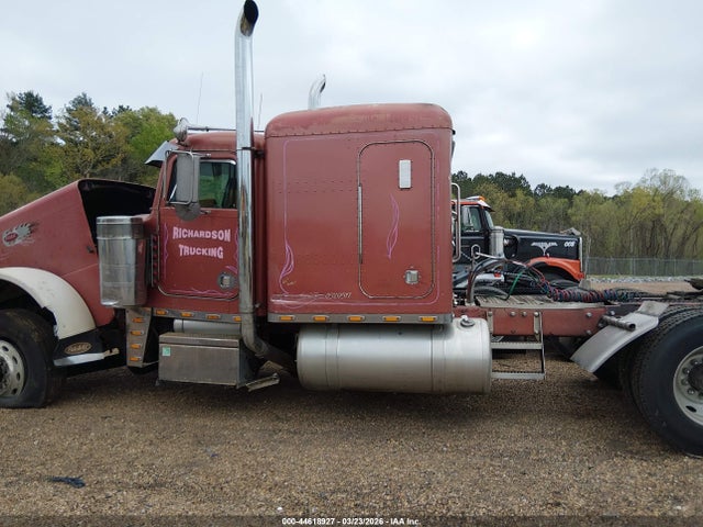 1992 Peterbilt 379 მანქანა იყიდება აუქციონზე, vin: 1XP5DB9X2NN313906, აუქციონის ნომერი: 44618927