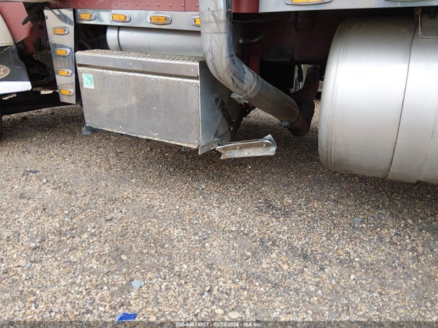 1992 Peterbilt 379 მანქანა იყიდება აუქციონზე, vin: 1XP5DB9X2NN313906, აუქციონის ნომერი: 44618927