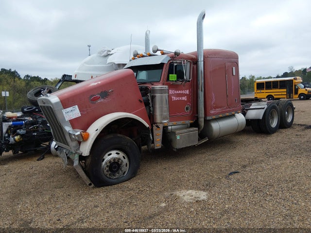 1992 Peterbilt 379 მანქანა იყიდება აუქციონზე, vin: 1XP5DB9X2NN313906, აუქციონის ნომერი: 44618927