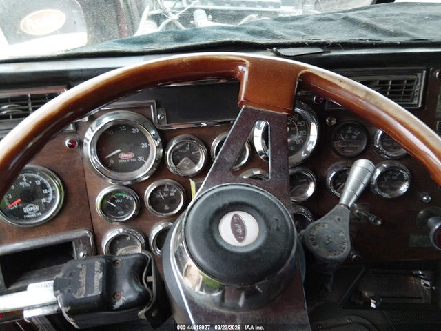 1992 Peterbilt 379 მანქანა იყიდება აუქციონზე, vin: 1XP5DB9X2NN313906, აუქციონის ნომერი: 44618927