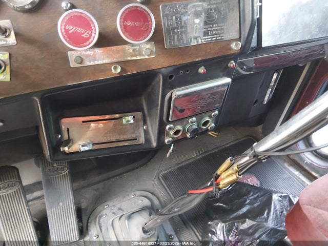 1992 Peterbilt 379 მანქანა იყიდება აუქციონზე, vin: 1XP5DB9X2NN313906, აუქციონის ნომერი: 44618927