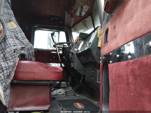 1992 Peterbilt 379 მანქანა იყიდება აუქციონზე, vin: 1XP5DB9X2NN313906, აუქციონის ნომერი: 44618927
