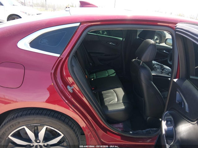 1G1ZE5STXHF203055 Chevrolet MALIBU 1LT