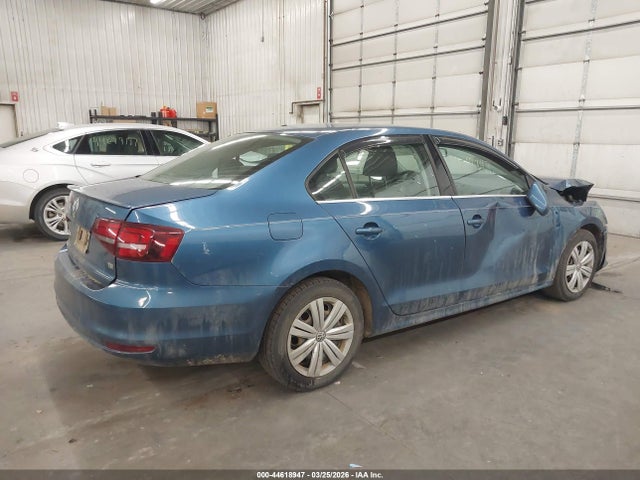 2017 VOLKSWAGEN JETTA 3VW2B7AJ7HM255978 Photo 3