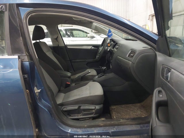 2017 VOLKSWAGEN JETTA 3VW2B7AJ7HM255978 Photo 4