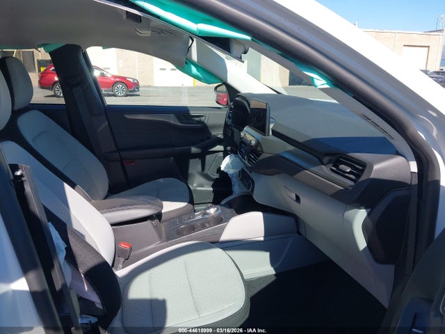 1FMCU9GN9SUA04241 Ford Escape Active