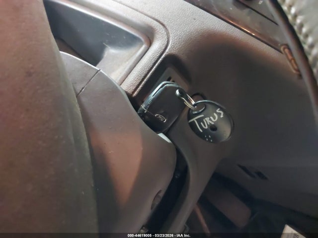 2008 FORD TAURUS X 1FMDK02W08GA30451 Photo 10