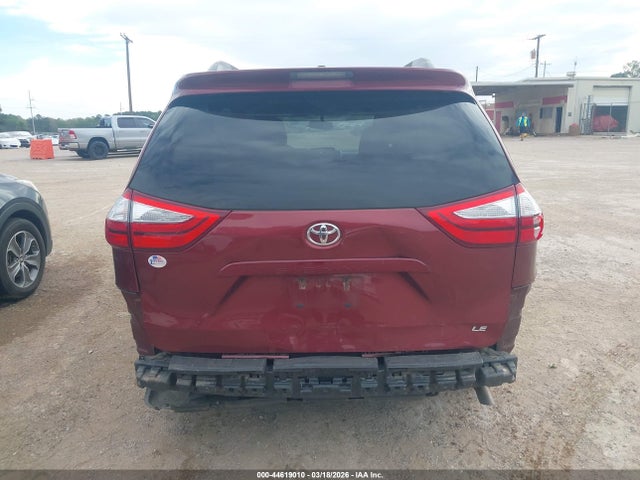 44619010 :رقم المزاد ، 5TDKZ3DC2HS792133 vin ، 2017 Toyota Sienna Le 8 Passenger مزاد بيع