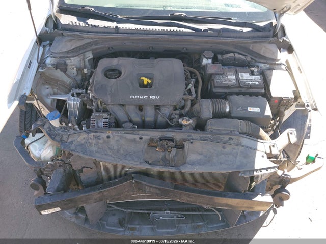 5NPD84LF5JH300848 Hyundai Elantra Value Edition