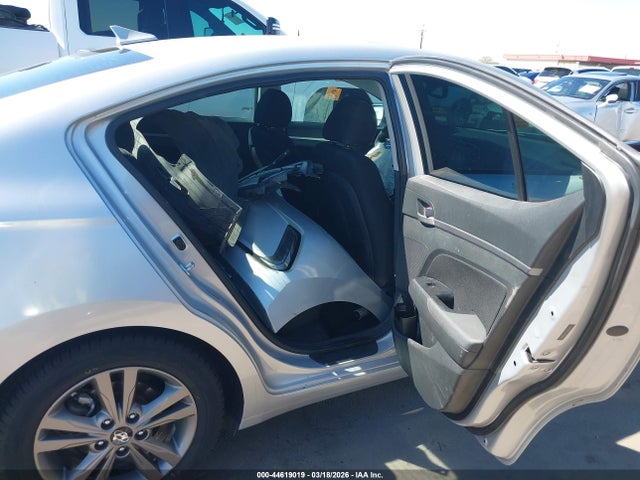 5NPD84LF5JH300848 Hyundai Elantra Value Edition
