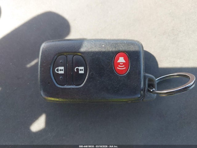 Toyota Prius Two 2014 JTDKN3DU6E0373530 Image 11