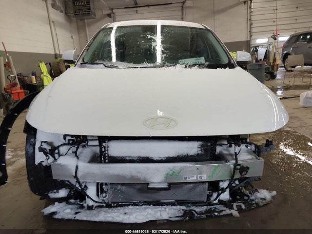 7YAKM4DB3SY014715 Hyundai Ioniq 5 Se Standard Range