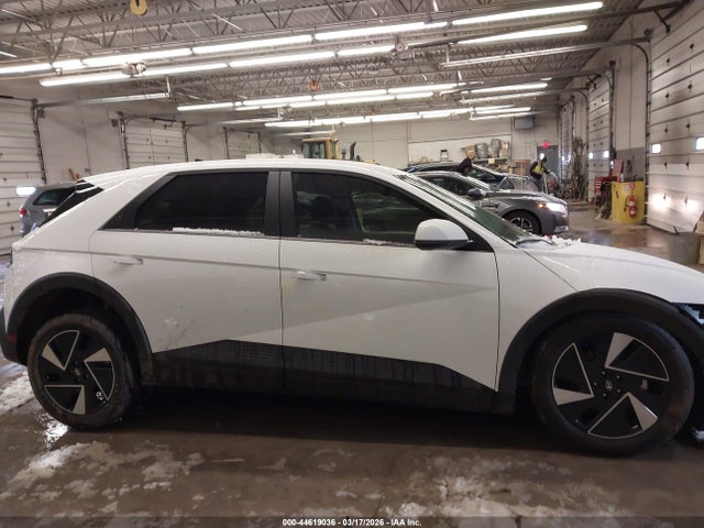 7YAKM4DB3SY014715 Hyundai Ioniq 5 Se Standard Range