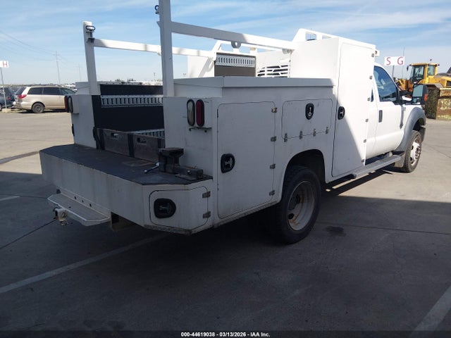 Ford F-450 Chassis Xl 2015 1FD9X4HT6FEA04733 Image 4