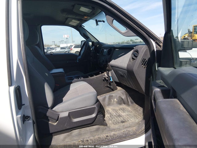 Ford F-450 Chassis Xl 2015 1FD9X4HT6FEA04733 Image 5