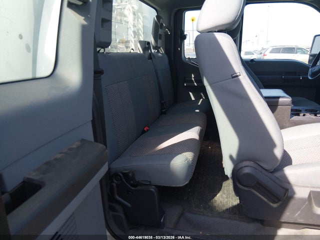 Ford F-450 Chassis Xl 2015 1FD9X4HT6FEA04733 Image 8