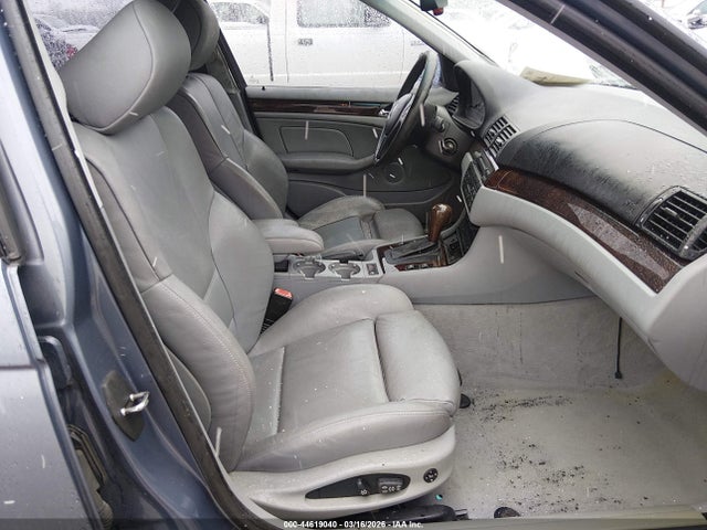 Aukcja sprzedaży 2005 Bmw 325i, vin: WBAEV33455KW19502, numer aukcji: 44619040