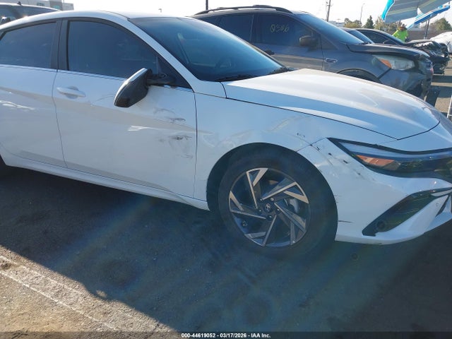 KMHLP4DGXRU678795 Hyundai Elantra Limited