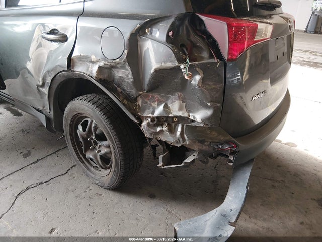 Toyota RAV4 LE 2015 JTMZFREV6FD051003 Image 6