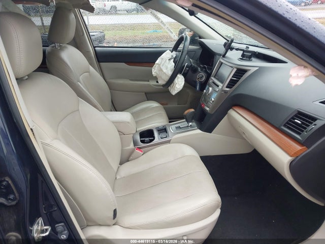 44619115 :رقم المزاد ، 4S4BRBNC6E3267464 vin ، 2014 Subaru Outback 2.5i Limited مزاد بيع