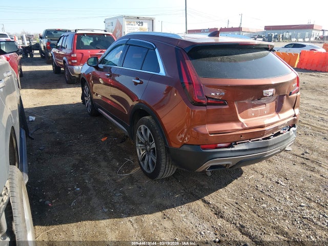 2019 CADILLAC XT4 1GYFZCR40KF180047 Photo 2