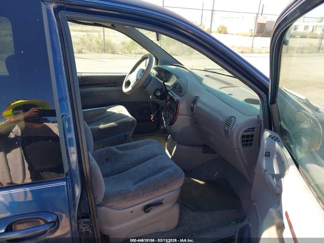 44619156 :رقم المزاد ، 1C4GP44G4YB584184 vin ، 2000 Chrysler Town & Country Lx مزاد بيع