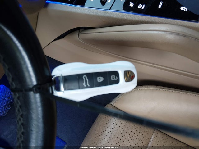 2019 Porsche Cayenne მანქანა იყიდება აუქციონზე, vin: WP1AA2AY0KDA11642, აუქციონის ნომერი: 44619164