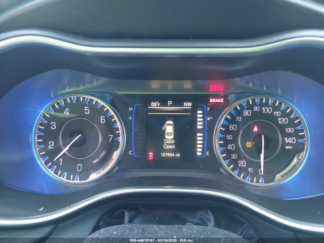 Продажа на аукционе авто 2016 Chrysler 200 Limited, vin: 1C3CCCAG3GN121737, номер лота: 44619167