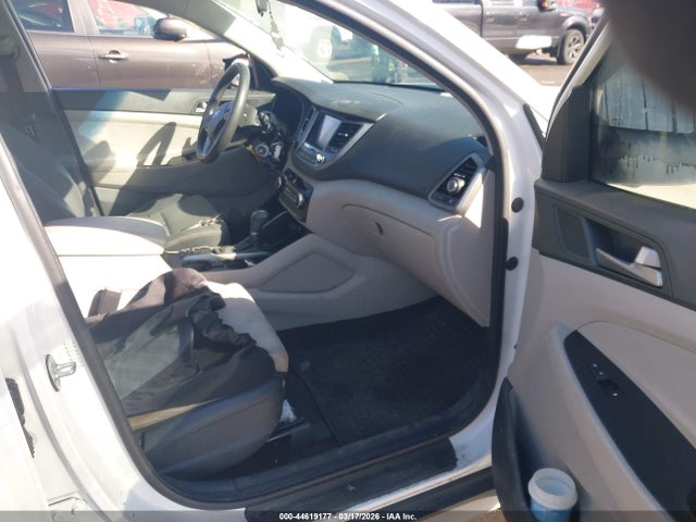 Продажа на аукционе авто 2018 Hyundai Tucson Sel, vin: KM8J3CA46JU749972, номер лота: 44619177