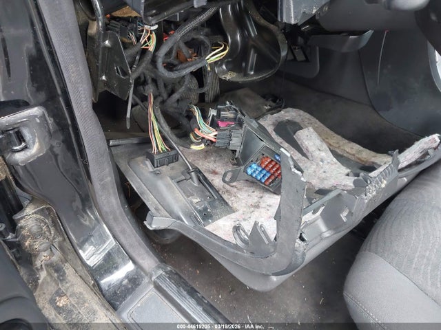44619205 :رقم المزاد ، 1C3AN59L85X035047 vin ، 2005 Chrysler Crossfire مزاد بيع