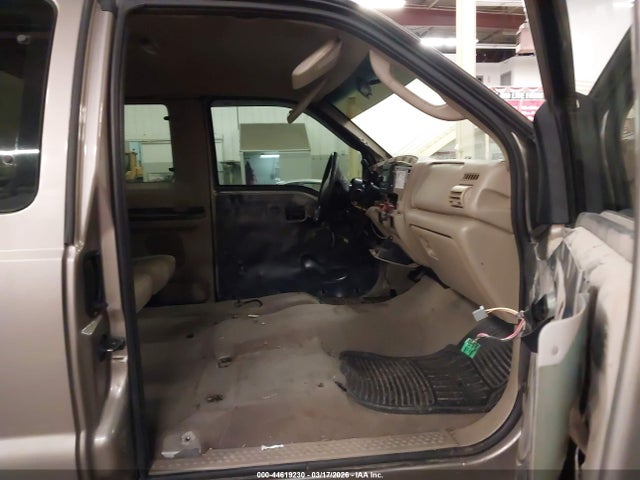 Продаж на аукціоні авто 2005 Ford F-250, vin: 1FTSX21P25EA91956, номер лоту: 44619230